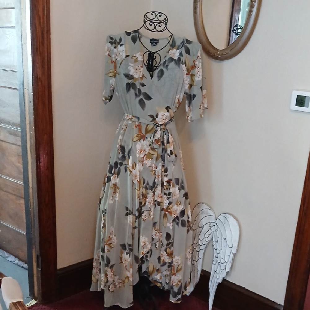 Nwt City Chic Polyester Beautiful Dress